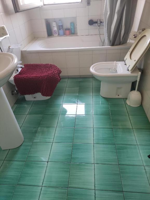 מסטרה Linda'S Apparment Rooms מראה חיצוני תמונה